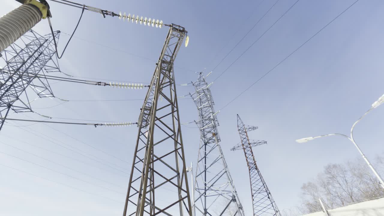torres de transmisión eléctrica de alta tensión