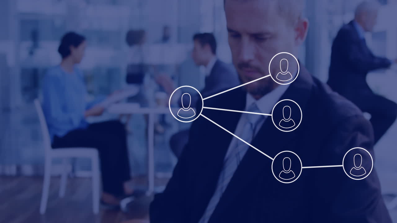 Uomo d'affari che lavora con animazione di connessioni di rete su sfondo di ufficio