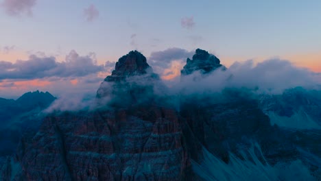 parque natural nacional de tre cime en los alpes dolomitas. la hermosa naturaleza de italia.