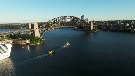 Sydney-Ferries---Transbordador-Navegando-En-El-Puerto-Jackson-Bajo-El-Puente-Del-Puerto-De-Sydney-En-Nsw,-Australia