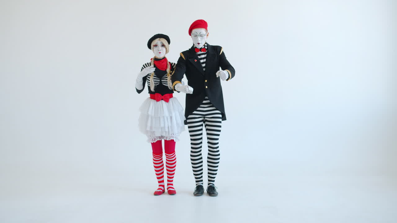 Mime Artists Performing