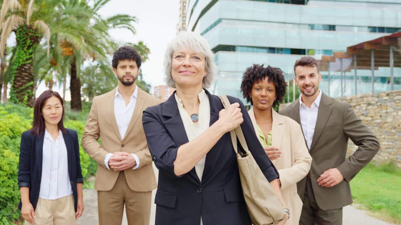 equipo de negocios diverso
