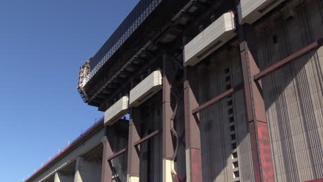 descending counterweights of the strépy-thieu boat lift