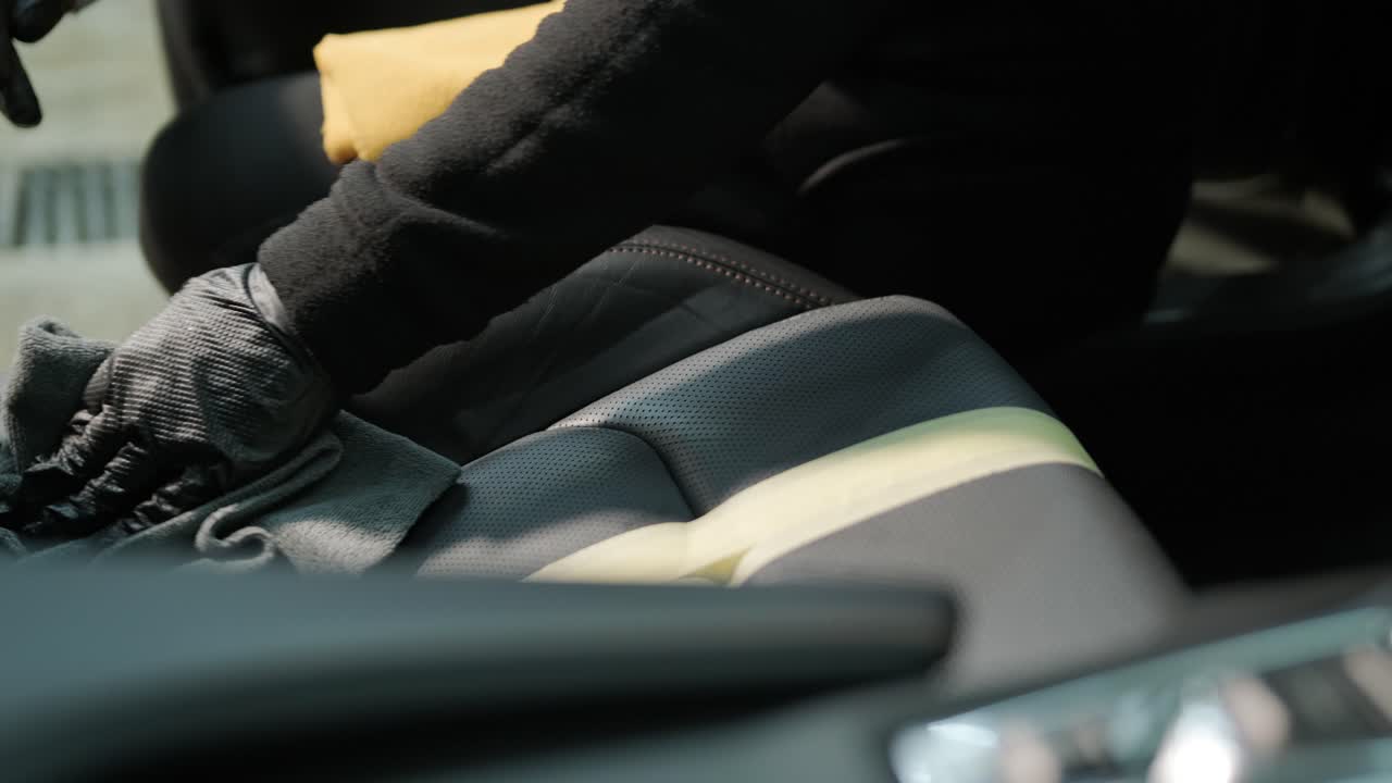 Professional Car Detailing – Washing, Ceramic Coating, and Interior Cleaning