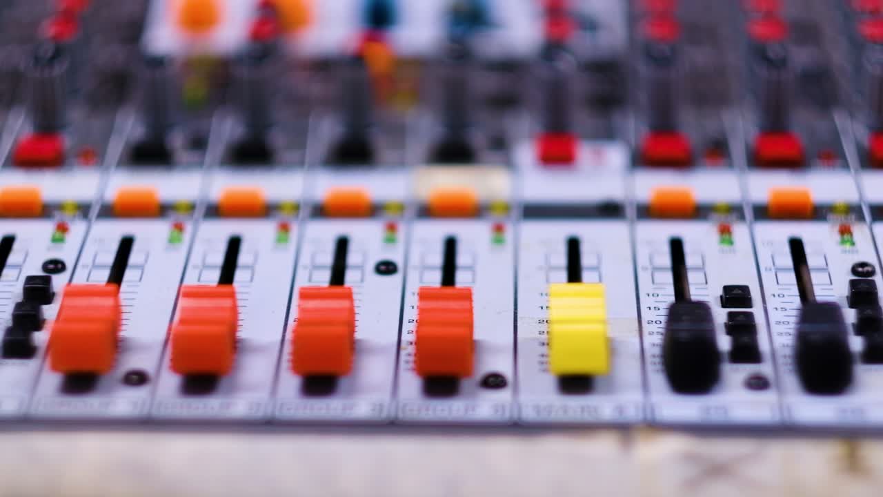 생방송 워크 스테이션 세부 정보