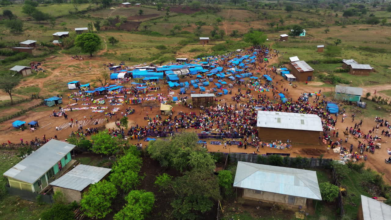 Livestock and goods traded in Kako tribal market
