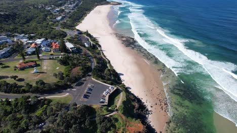 Luftaufnahme-über-Dem-Aussichtspunkt-Ballina-Head-In-Der-Nähe-Des-Richmond-River-Light-In-New-South-Wales,-Australien