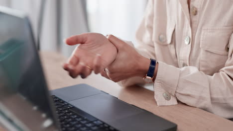 Fernarbeit,-Laptop-Und-Frau-Mit-Schmerzen-Im-Handgelenk