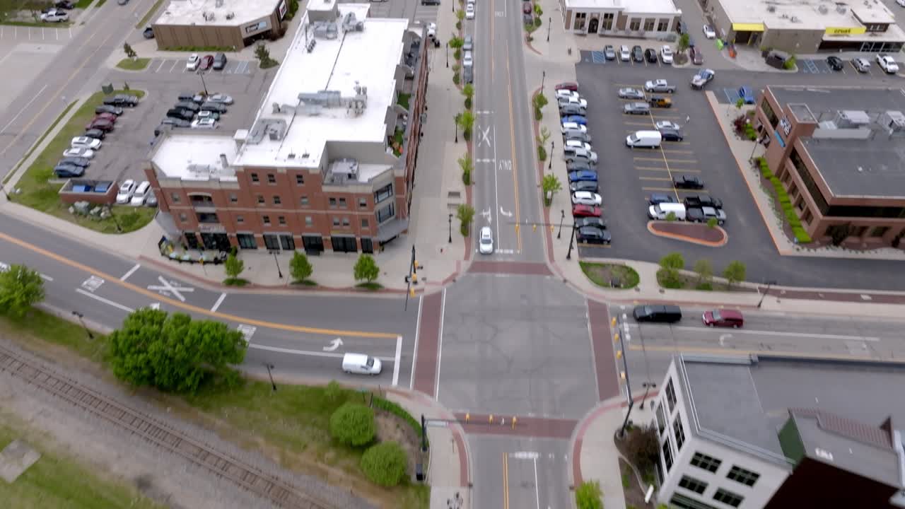 Fenton Michigan Aerial Drone forward tilt up reveal