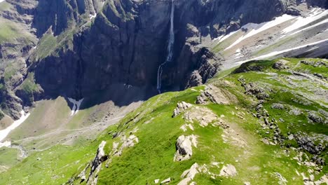 caída de ordesa gavarnie - vuelo de drones en las montañas francia españa