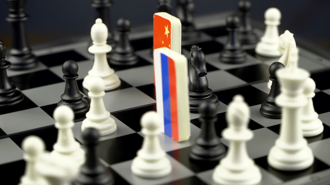 나라 들 의 발 이 있는 체스판