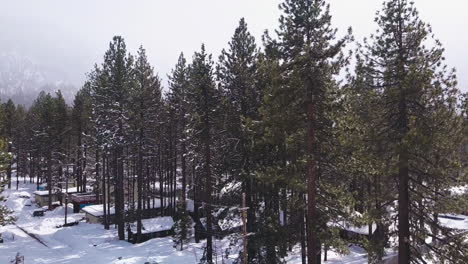 imágenes aéreas de la tormenta de nieve en el lago tahoe california nevada ee.uu.