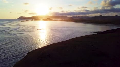 Sonnenuntergang-In-Indonesien,-Insel-Lombok