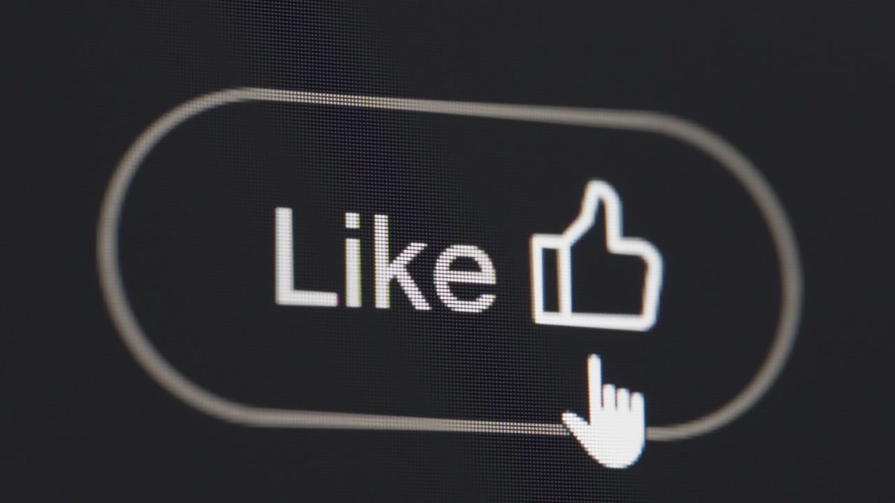 Clicking the like button on black screen