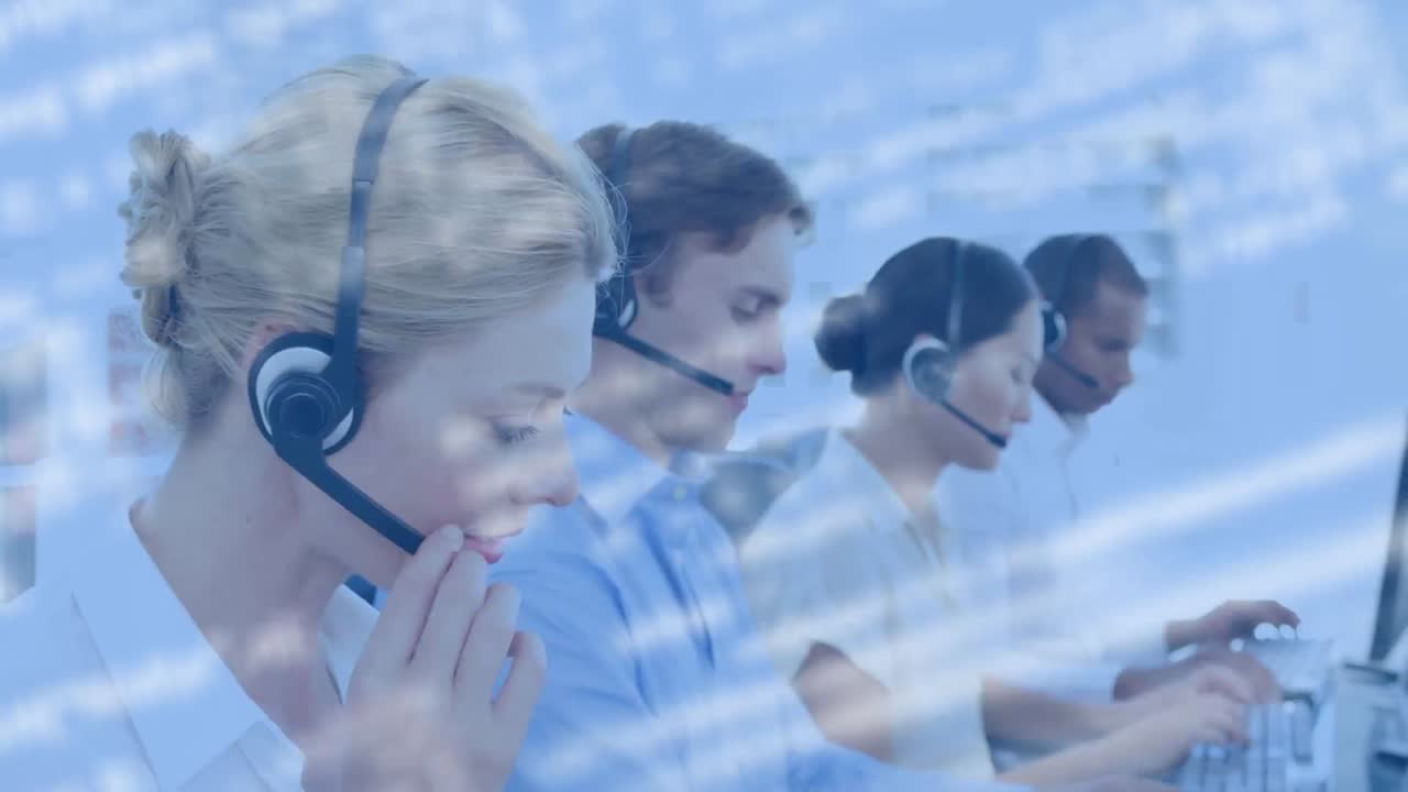 전화 헤드 ⁇ 을 사용하는 다양한 비즈니스 사람들에 대한 데이터 처리 애니메이션