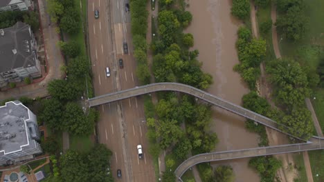 Birds-eye-view-of-Memorial-Drive-and-the-Buffalo-Bayou-in-Houston,-Texas