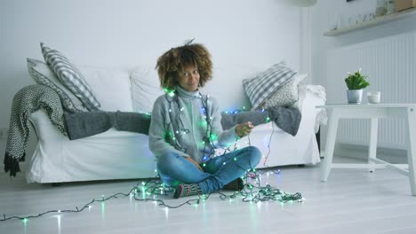 Content-model-with-glowing-garland