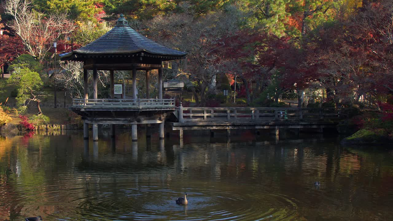 金閣寺。秋の金閣寺、日本の京都。 | 無料写真