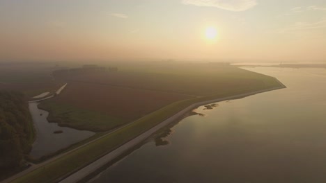 Antenne:-Deiche-Und-Küstenlinie-Der-Oosterschelde,-Niederlande