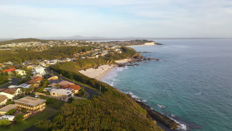 Costa-De-La-Ciudad-De-Forster-En-Nueva-Gales-Del-Sur,-Australia,-Vista-Aérea-Del-Atardecer