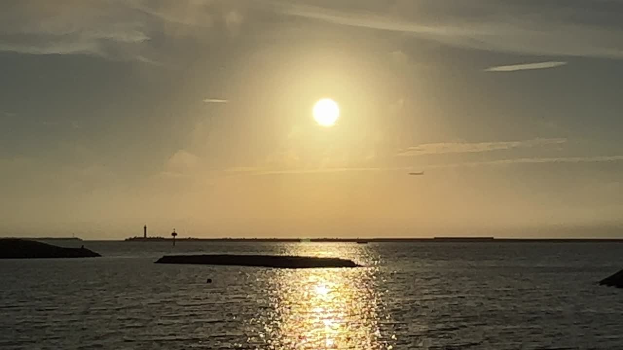 오키나와 나하 우미소라 공원의 저녁 풍경