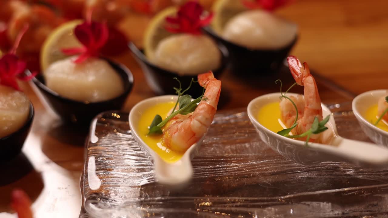 새우와 해산물 선물