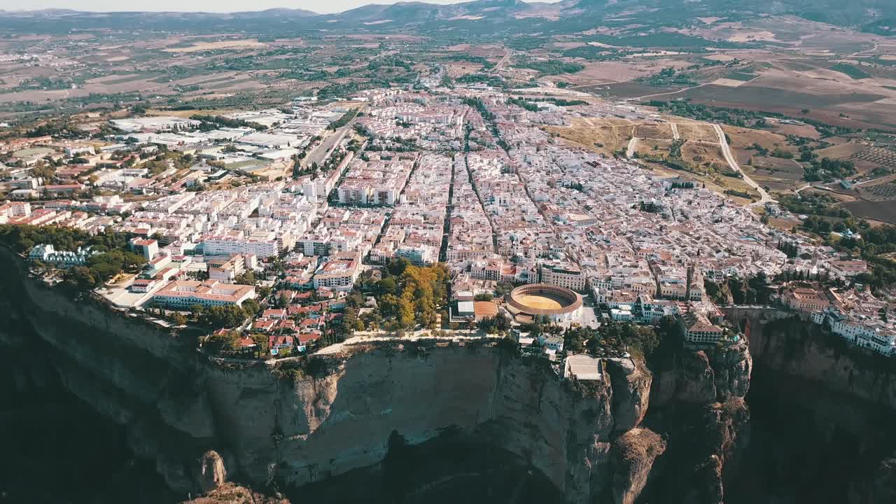 Luftvideooptagelser fra Ronda, Spanien i 4K