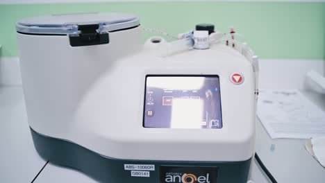 stem cell injection treatment. surgeons operation bone marrow transplant