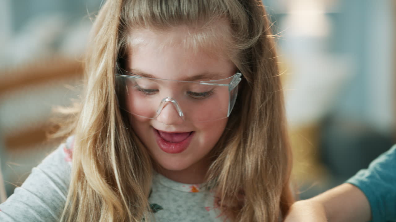 eksperymenty naukowe są zabawne dla całej rodziny.