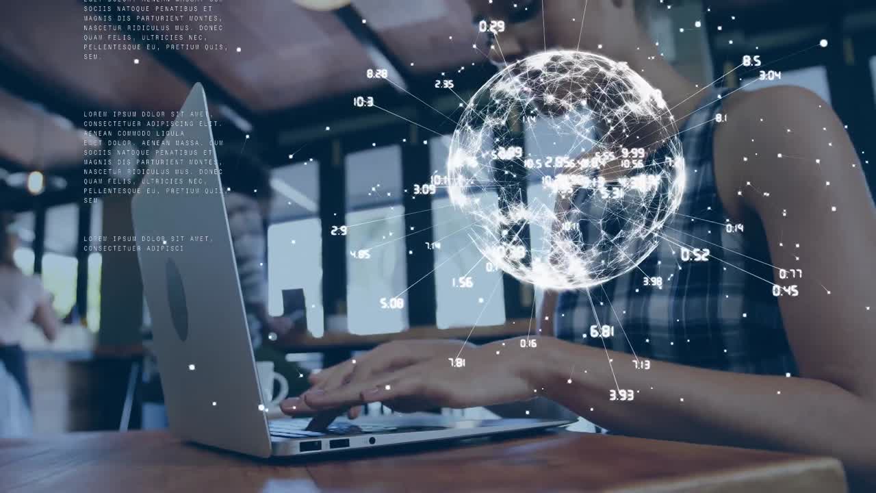 노트북을 사용하는 두 인종 여성에 대한 전 세계와의 연결 네트워크의 애니메이션