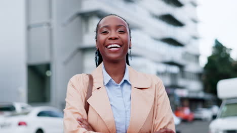 Happy,-African-woman-and-arms-crossed-in-the-city