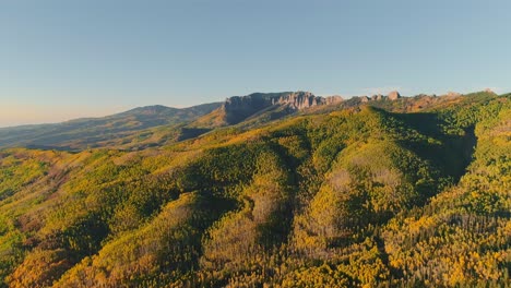 Fall-on-Owl-Creek-Pass,-Colorado