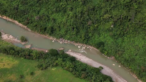Selva-Río-Remoto-Desierto-Selva-Tropical-Aéreo-Dron-Helicóptero-Piloto-De-Búsqueda-Y-Rescate