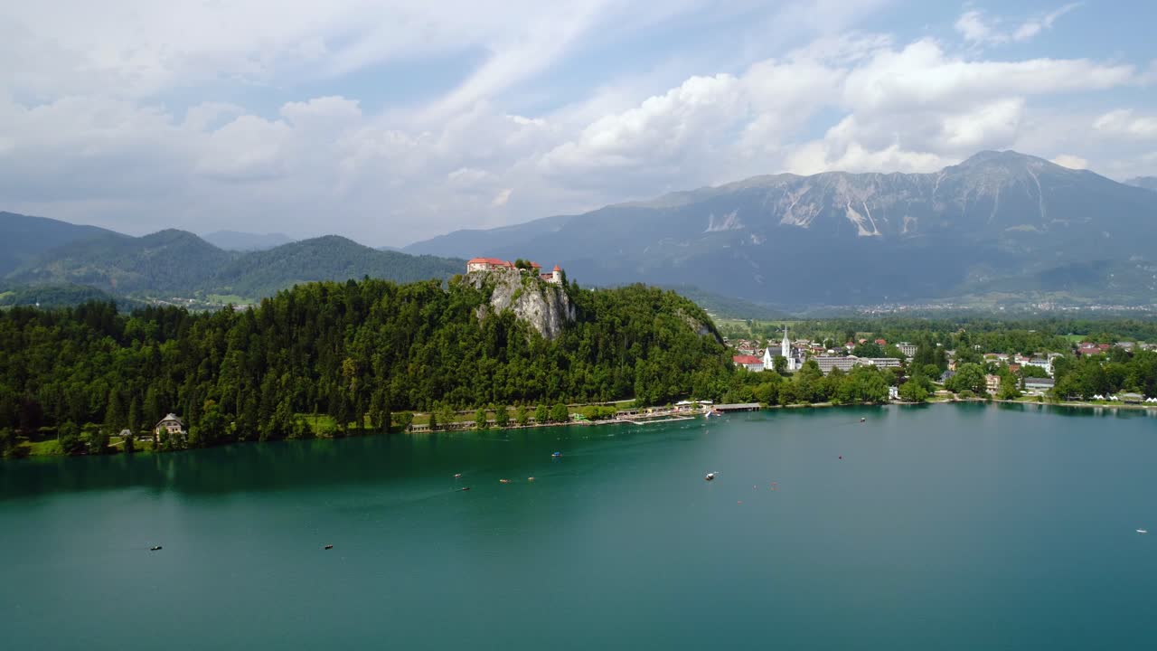 eslovenia hermosa naturaleza - lago bled.