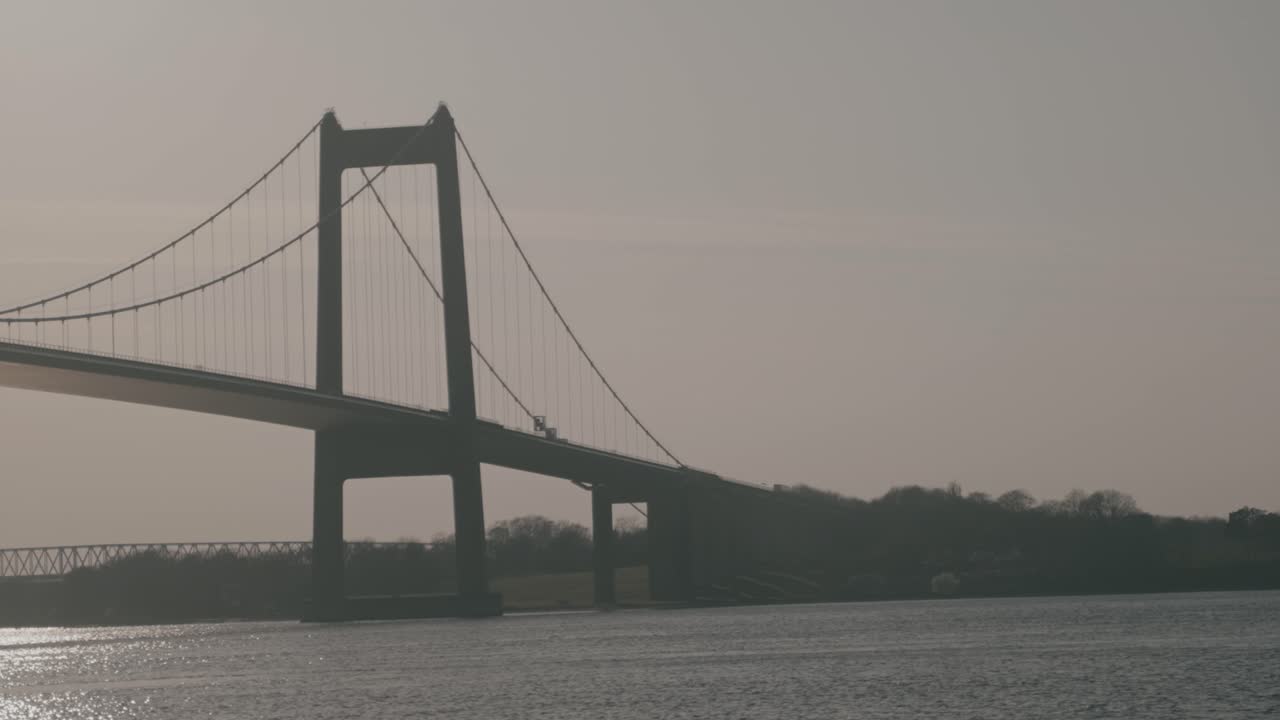 Vista al tramonto del ponte di Lillebælt vicino a Middelfart, Danimarca.