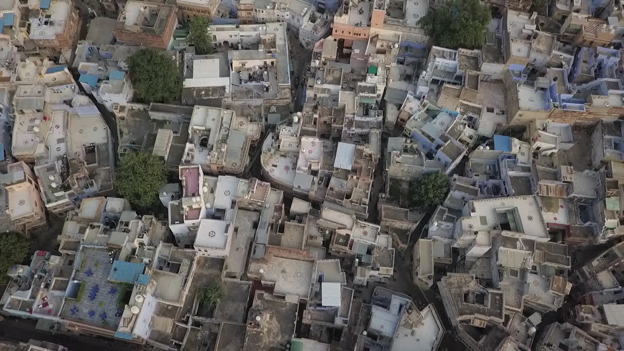 Veduta aerea di affollate strade antiche a Jodhpur, Rajasthan, India.