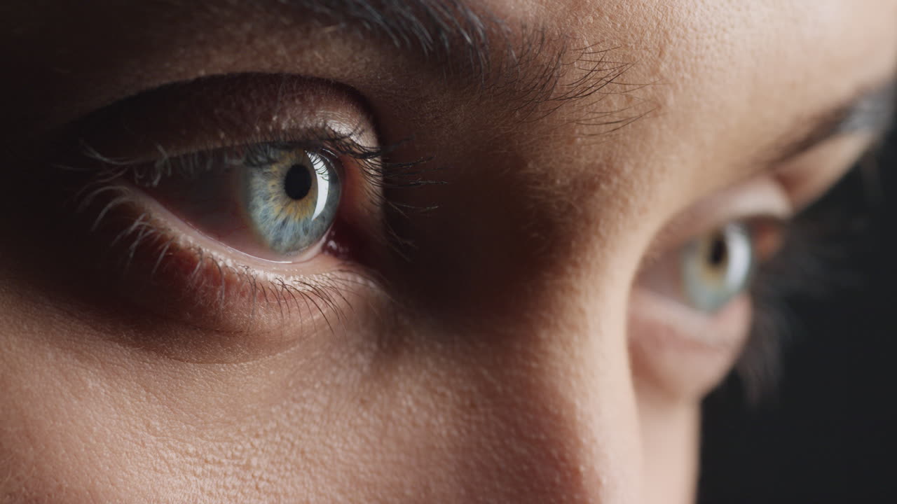 cierra los ojos macro abriendo la belleza humana natural