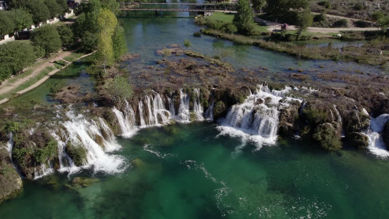 Fiume Zrmanja e città a Obrovac