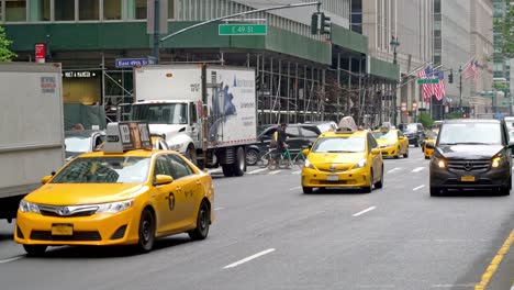 traffic on west 49th and park avenue