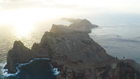 Drone-Disparó-Sobre-Sao-Lourenco-En-Madeira-Durante-La-Puesta-De-Sol