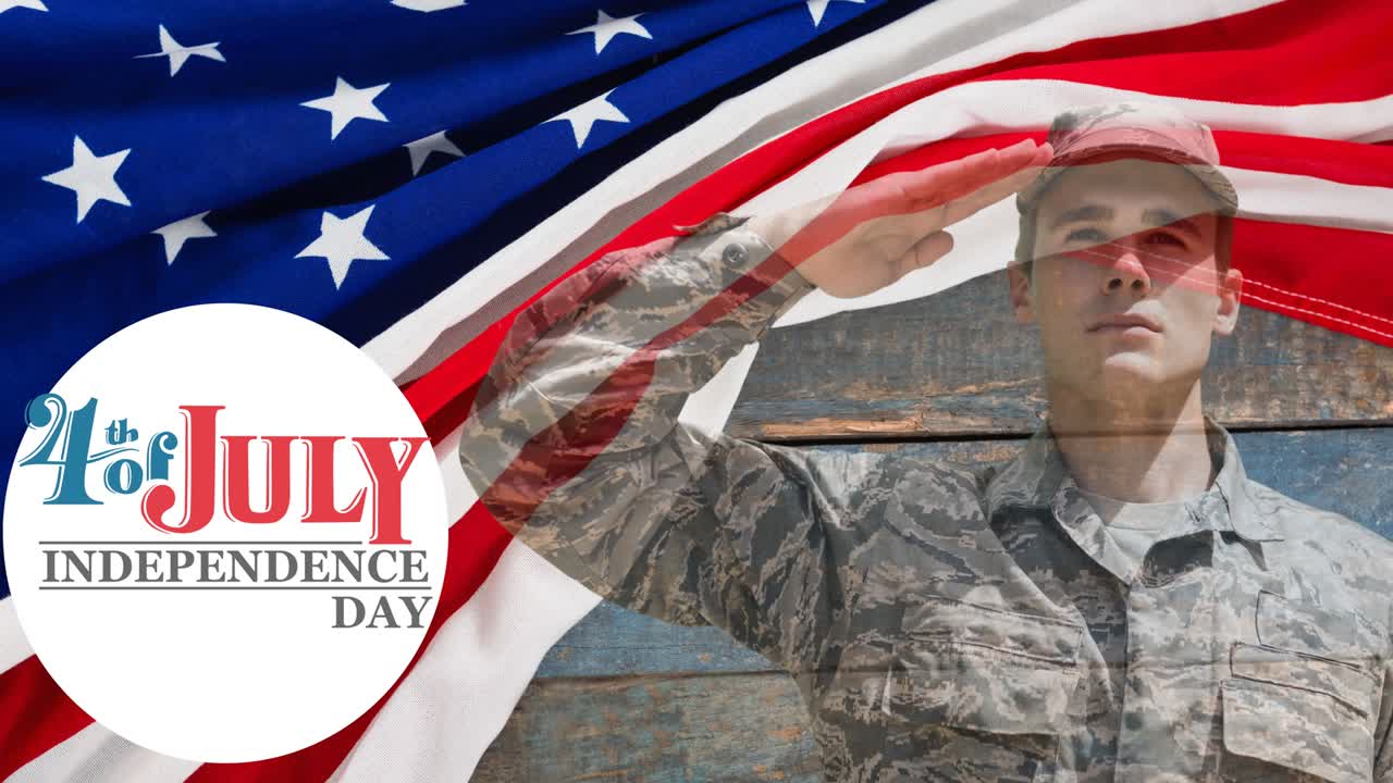 Animação de texto 'Dia da Independência 4 de Julho' com soldado masculino saudando sobre a bandeira americana