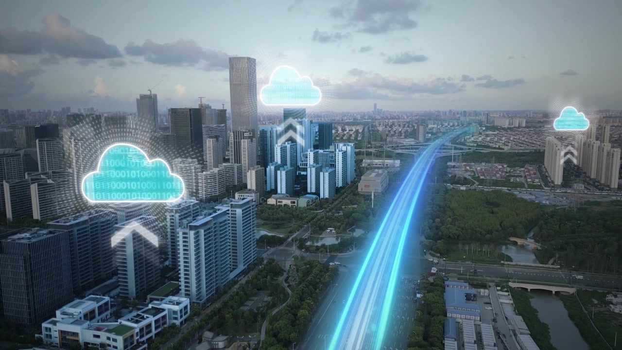 Veduta aerea del quartiere degli affari di Shanghai con infrastrutture digitali animate. Animazioni di nuvole informatiche sopra i grattacieli che simboleggiano il cloud computing e la connettività