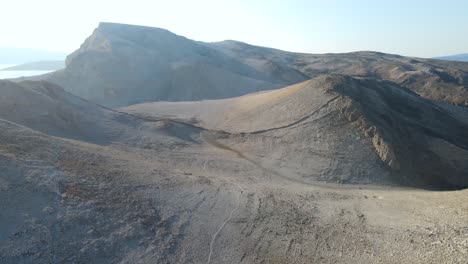 Solitaire-person-walking-on-life-on-mars-trail