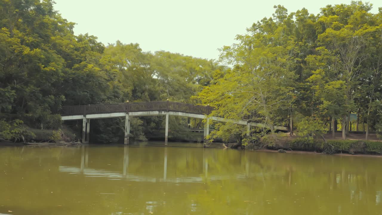 вид на мост в банг качао