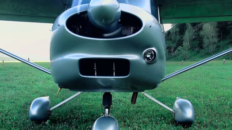 Engine starts at the helicopter