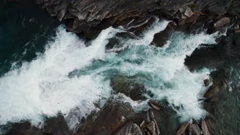 One-of-many-waterfalls-on-the-Luonosjahka-river-on-the-Arctic-circle-plateau