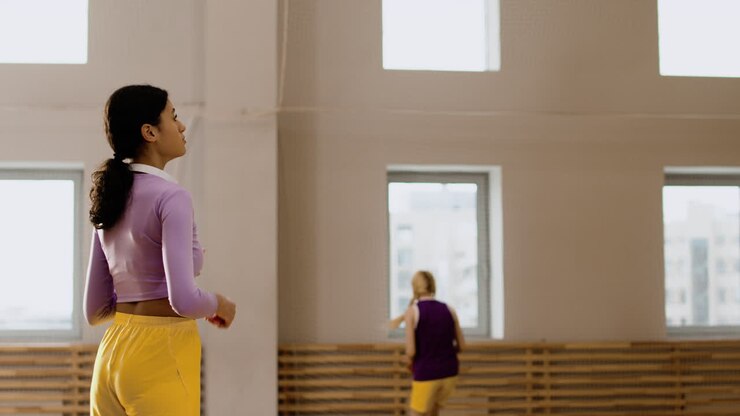 Teenagere til en træningssession