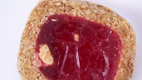 delicias turcas dulces orientales de primer plano girar en movimiento lento