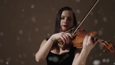 woman playing violin