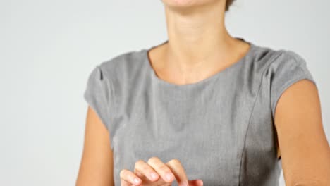 Woman-using-virtual-glasses-and-smartwatch